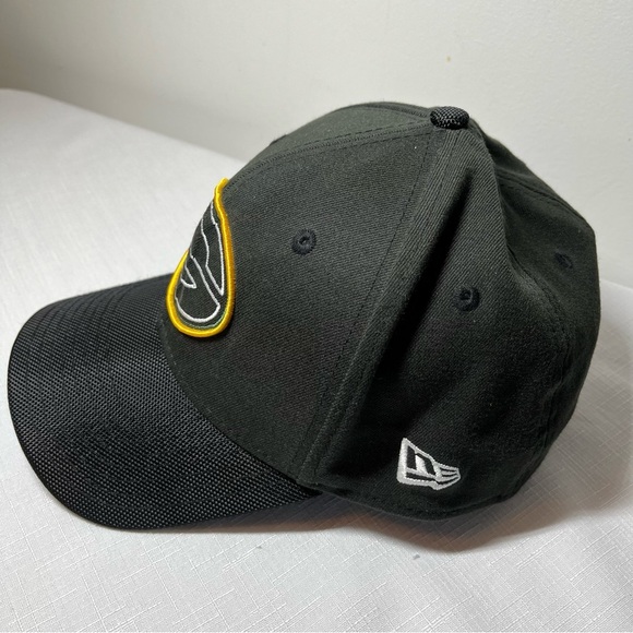 New Era Black 39THIRTY Cap. Green Bay Packers. Medium Large - Picture 2 of 3